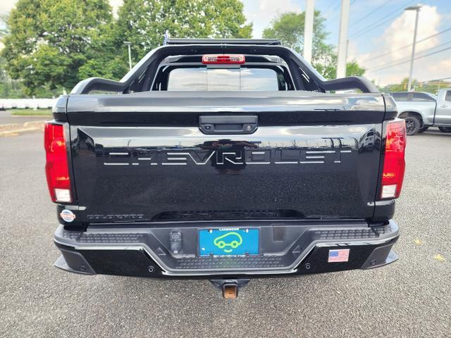 Photo of 2025 Black Chevrolet Colorado