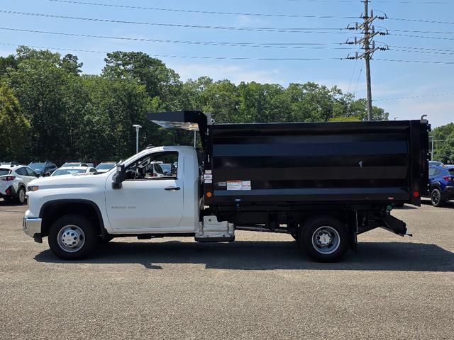 Photo of 2025 Summit White Chevrolet Silverado 3500
