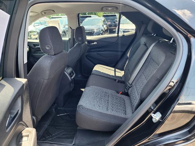 Photo of 2023 Mosaic Black Metallic Chevrolet Equinox