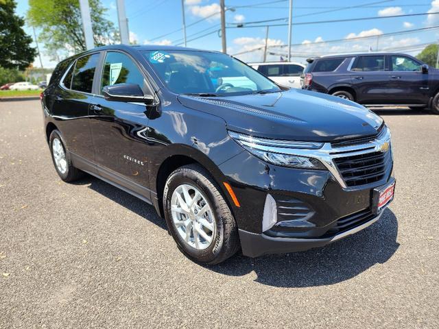 Photo of 2023 Mosaic Black Metallic Chevrolet Equinox