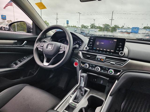 Photo of 2018 Crystal Black Pearl Honda Accord