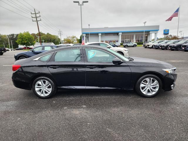 Photo of 2018 Crystal Black Pearl Honda Accord