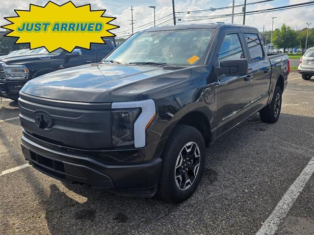 Photo of 2023 Agate Black Ford F-150 Lightning