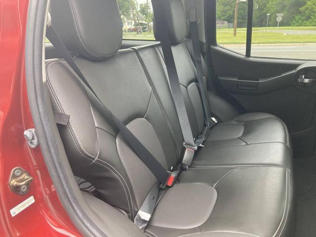 Photo of 2015 Red Pearl Nissan Xterra