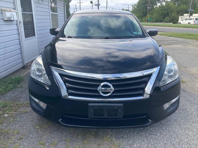 Photo of 2014 Black Metallic Nissan Altima