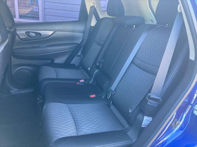 Photo of 2020 Indigo Blue Metallic Nissan Rogue