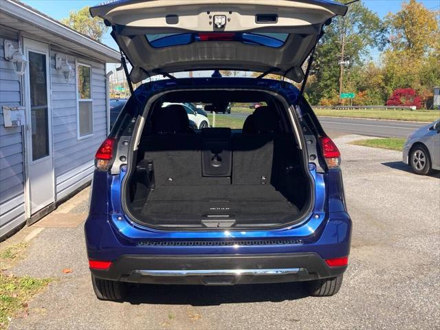 Photo of 2020 Indigo Blue Metallic Nissan Rogue