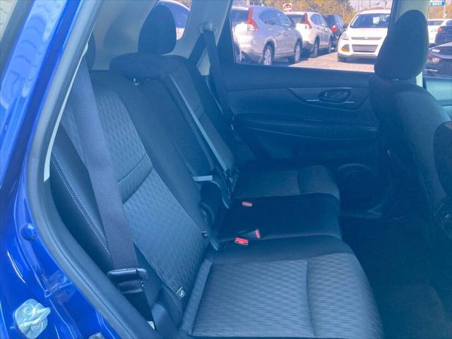 Photo of 2020 Indigo Blue Metallic Nissan Rogue