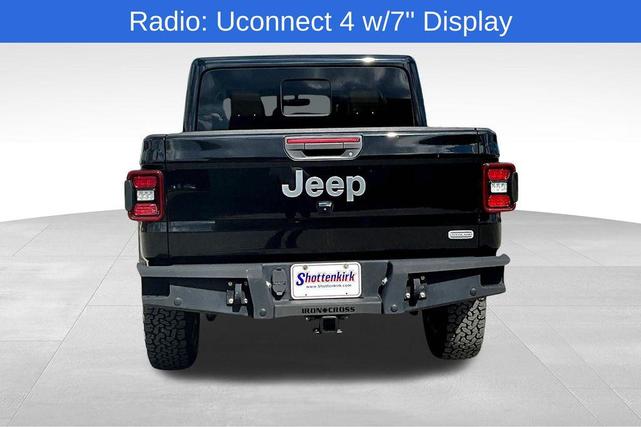 Photo of 2020 Black Clearcoat Jeep Gladiator