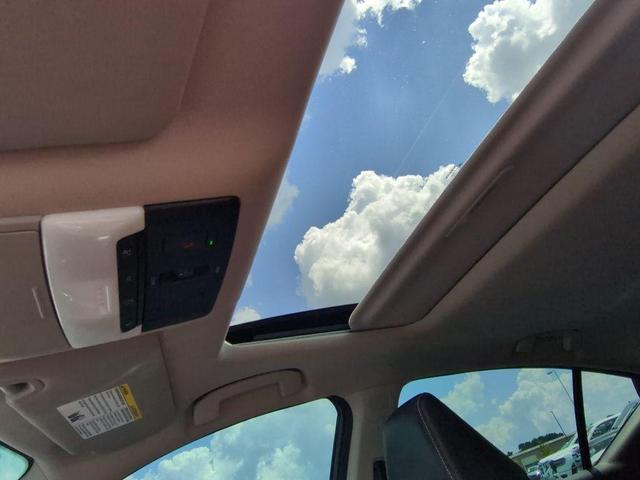 Photo of 2023 Super Black Clearcoat Nissan Altima