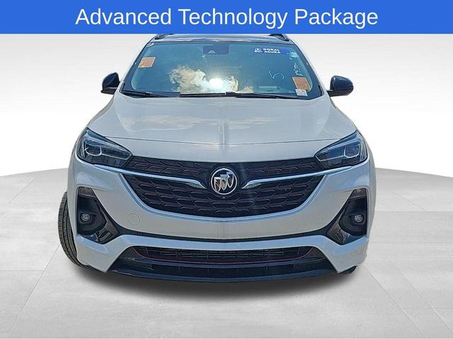 Photo of 2022 White Frost Tricoat Buick Encore GX
