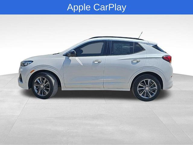Photo of 2022 White Frost Tricoat Buick Encore GX