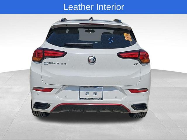 Photo of 2022 White Frost Tricoat Buick Encore GX