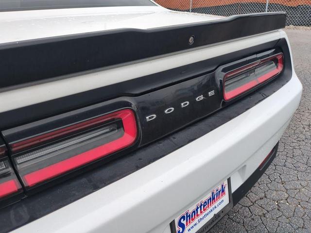Photo of 2019 White Knuckle Clearcoat Dodge Challenger
