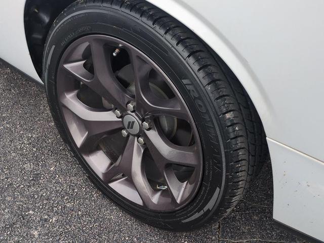 Photo of 2019 White Knuckle Clearcoat Dodge Challenger