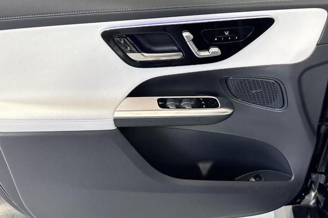 Photo of 2025 Black Mercedes-Benz GLC 300