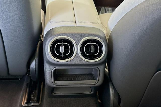 Photo of 2025 Black Mercedes-Benz GLC 300
