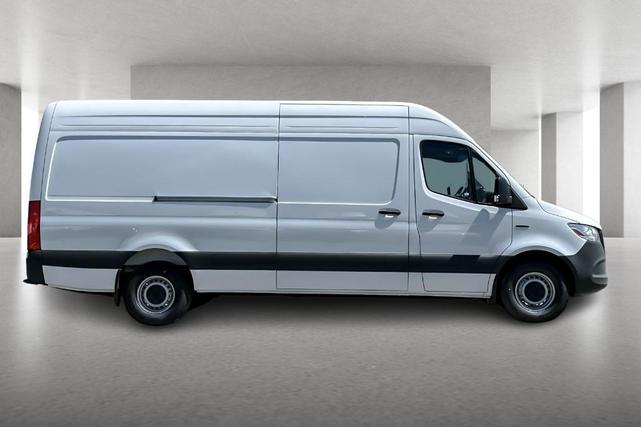 Photo of 2024 Arctic White Mercedes-Benz eSprinter 2500