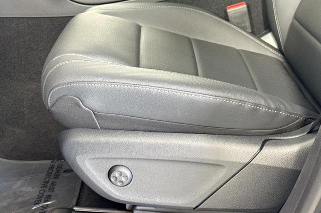 Photo of 2025 Gray Metallic Mercedes-Benz GLE 350