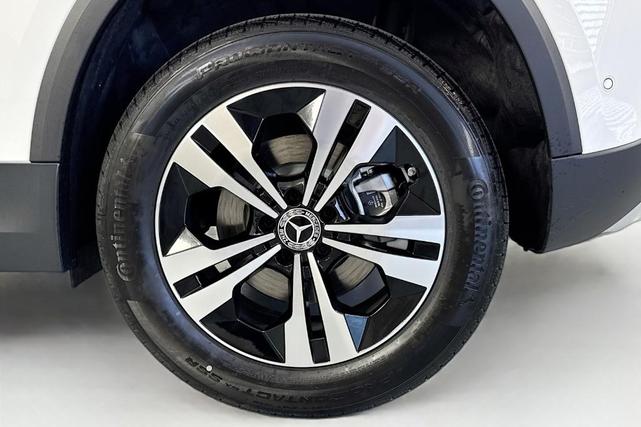 Photo of 2025 Polar White Mercedes-Benz GLA 250