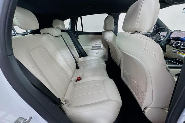 Photo of 2025 Polar White Mercedes-Benz GLA 250