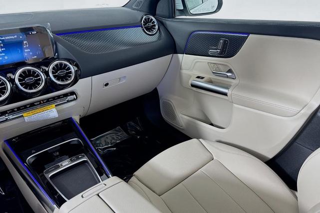 Photo of 2025 Polar White Mercedes-Benz GLA 250