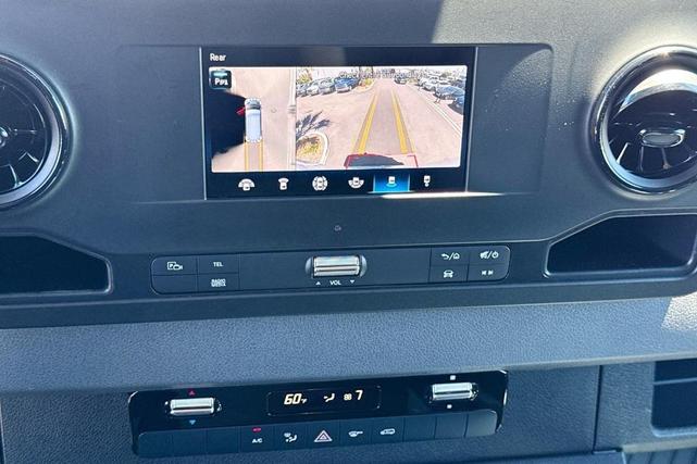 Photo of 2023 Arctic White Mercedes-Benz Sprinter 3500