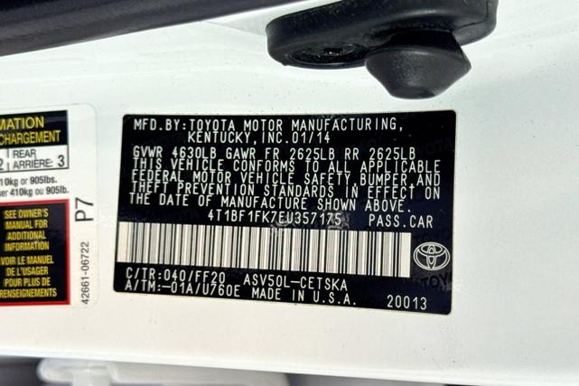 Photo of 2014 White Toyota Camry