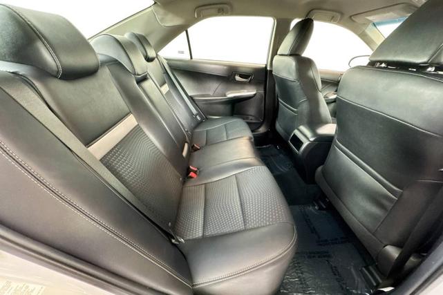 Photo of 2014 White Toyota Camry