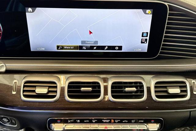 Photo of 2022 Black Mercedes-Benz GLS 450
