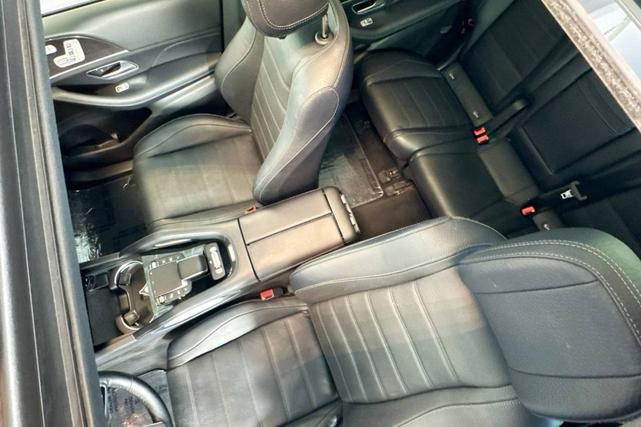 Photo of 2022 Black Mercedes-Benz GLS 450