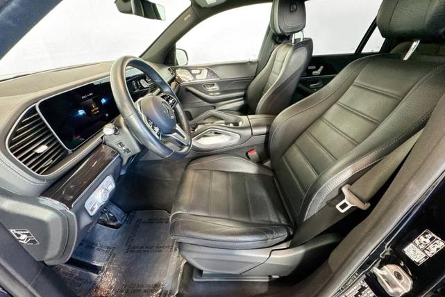 Photo of 2022 Black Mercedes-Benz GLS 450