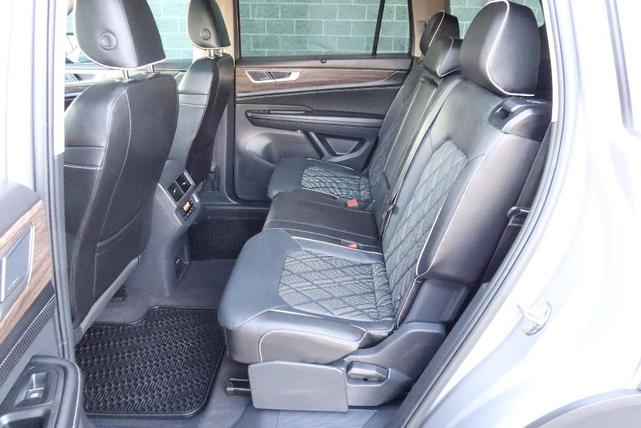 Photo of 2024 Silver Bird Metallic Volkswagen Atlas