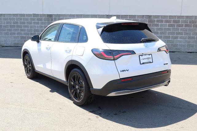 Photo of 2026 Platinum White Pearl Honda HR-V