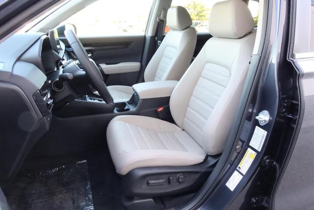 Photo of 2026 Meteorite Gray Metallic Honda CR-V