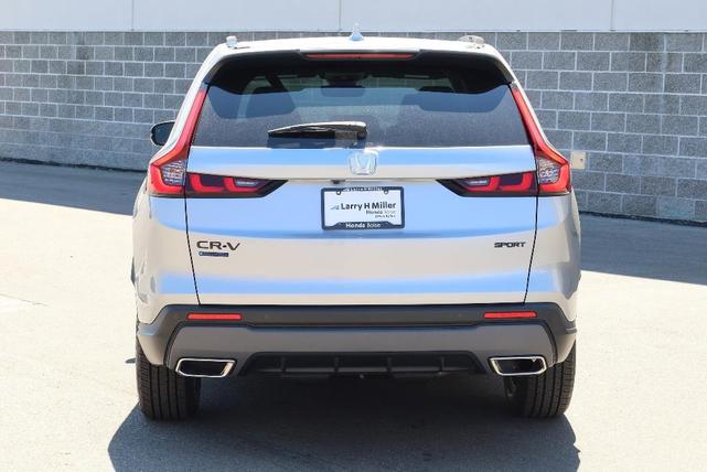 Photo of 2026 Solar Silver Metallic Honda CR-V Hybrid