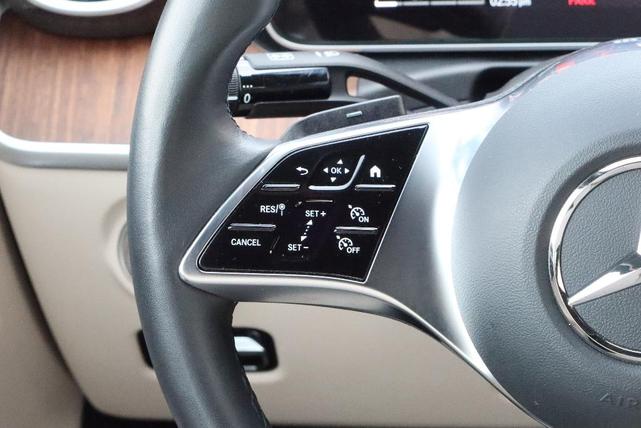 Photo of 2024 Polar White Mercedes-Benz C-Class