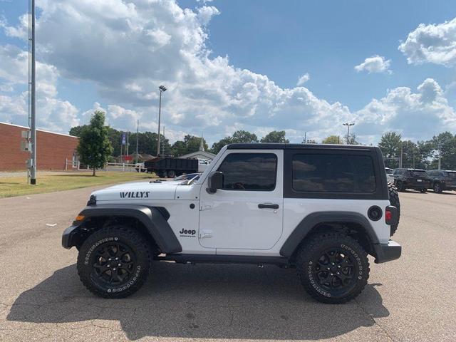 Photo of 2021 Bright White Clearcoat Jeep Wrangler