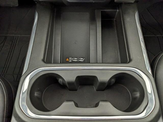Photo of 2022 Iridescent Pearl Tricoat Chevrolet Silverado 3500