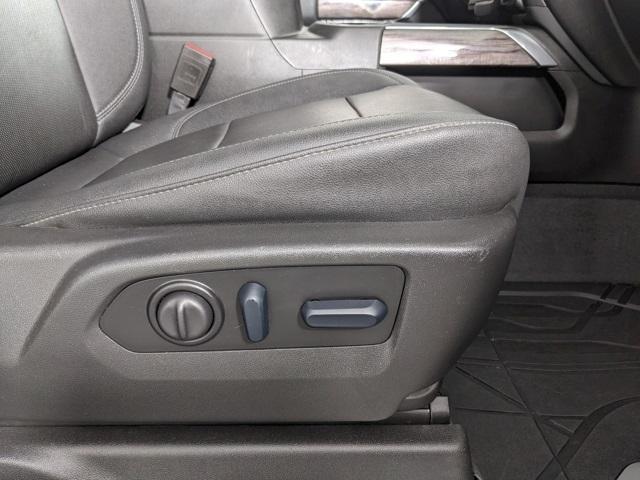 Photo of 2022 Iridescent Pearl Tricoat Chevrolet Silverado 3500