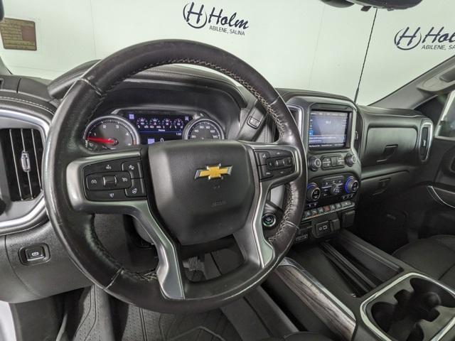 Photo of 2022 Iridescent Pearl Tricoat Chevrolet Silverado 3500