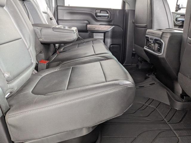 Photo of 2022 Iridescent Pearl Tricoat Chevrolet Silverado 3500