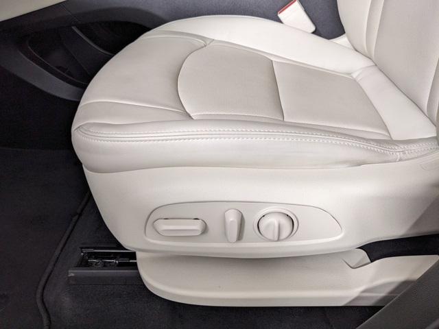 Photo of 2023 Summit White Buick Enclave