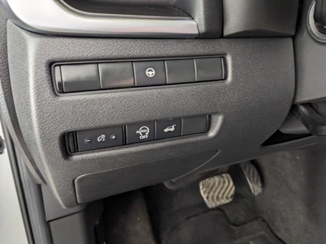 Photo of 2024 Brilliant Silver Metallic Nissan Rogue