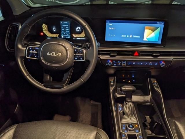 Photo of 2024 Ebony Black Kia Sorento