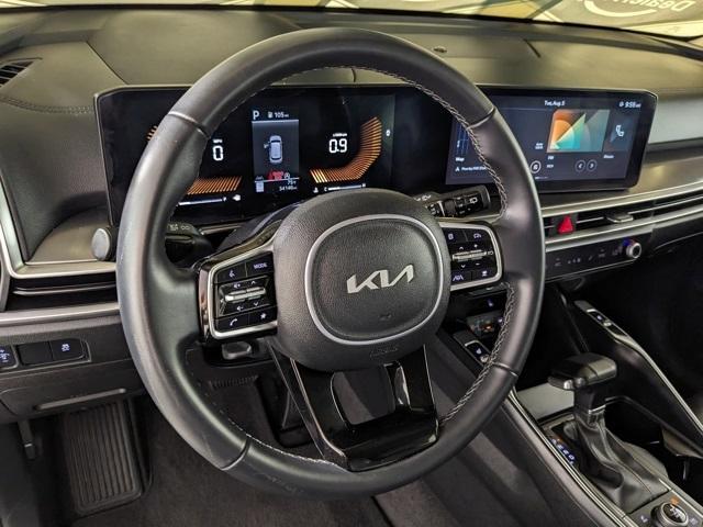 Photo of 2024 Ebony Black Kia Sorento