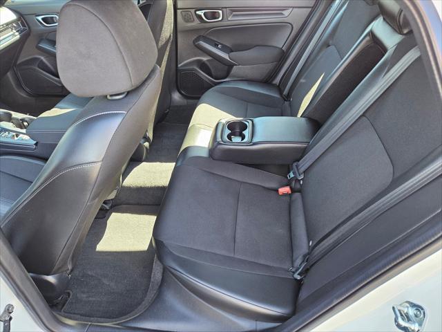 Photo of 2025 Platinum White Pearl Honda Civic