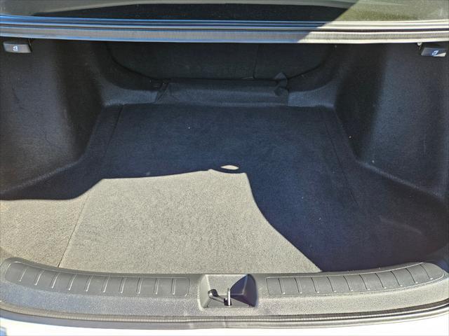 Photo of 2025 Platinum White Pearl Honda Civic