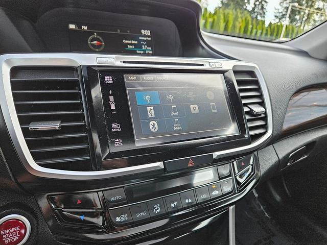 Photo of 2016 Crystal Black Pearl Honda Accord