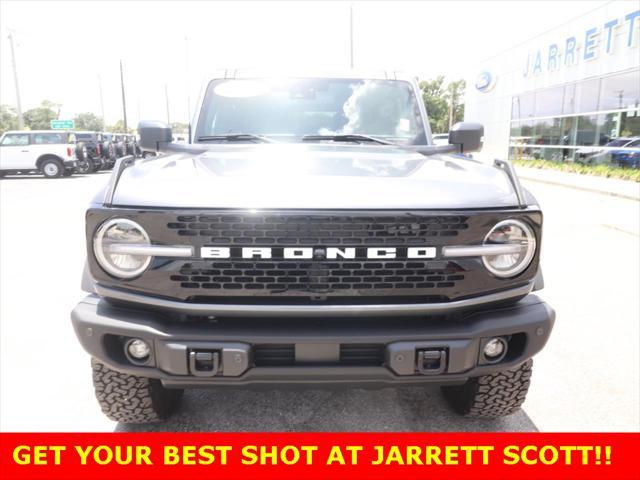 Photo of 2025 Carbonized Gray Metallic Ford Bronco